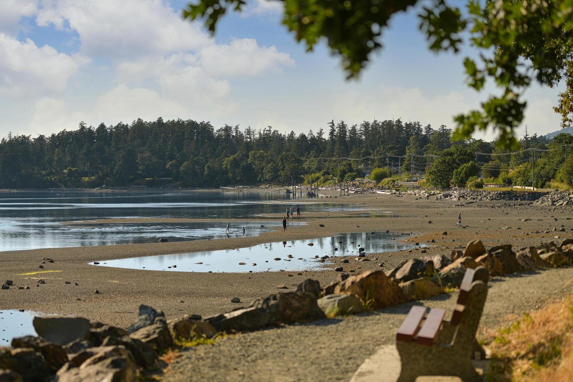 The Bayside Cottage North Saanich Екстериор снимка