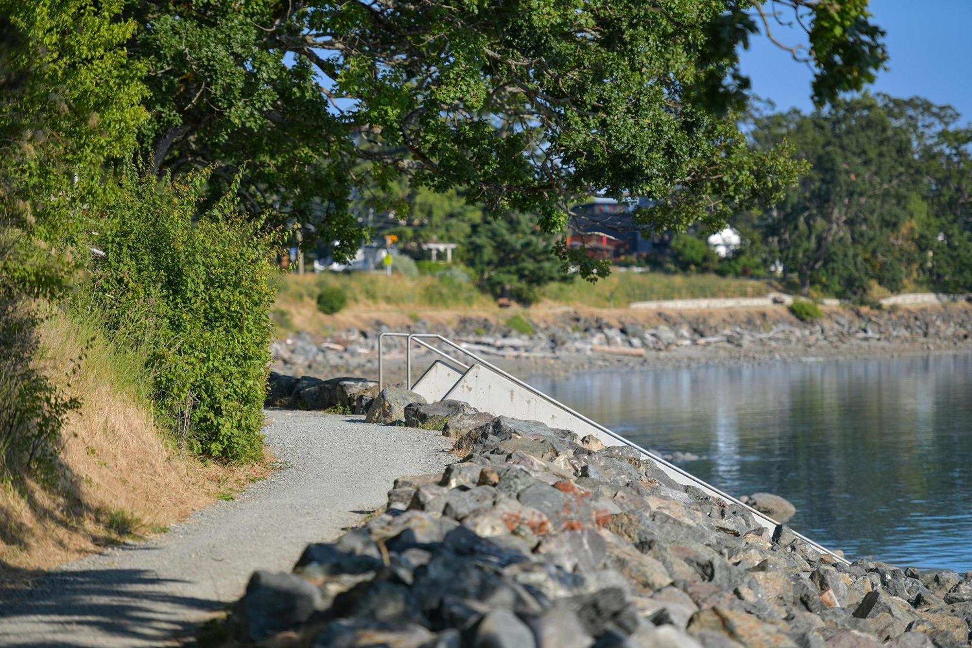 The Bayside Cottage North Saanich Екстериор снимка